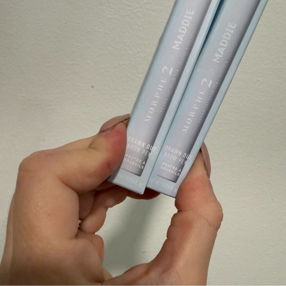 Morphe 2 x Maddie Ziegler Drawn Out Brow Pen in Trace Bundle of 2 - Picture 2 of 5